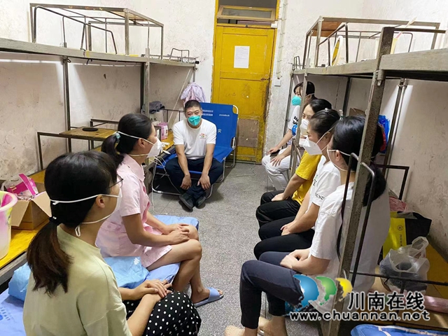 泸县:同心战“疫”展风采,坚守“医”线勇担当(图4) 4.jpg