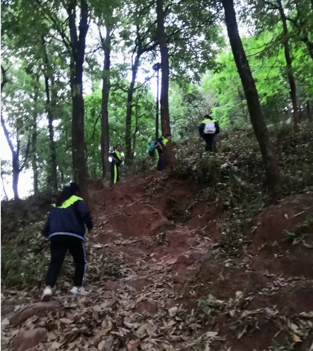 千里送教,爱在彝乡① || 衣带渐宽终不悔,惟愿凉山教育兴(图6) 6.jpg