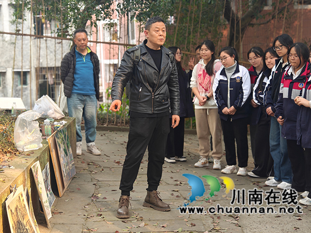 泸州市美术家协会走进泸县一中