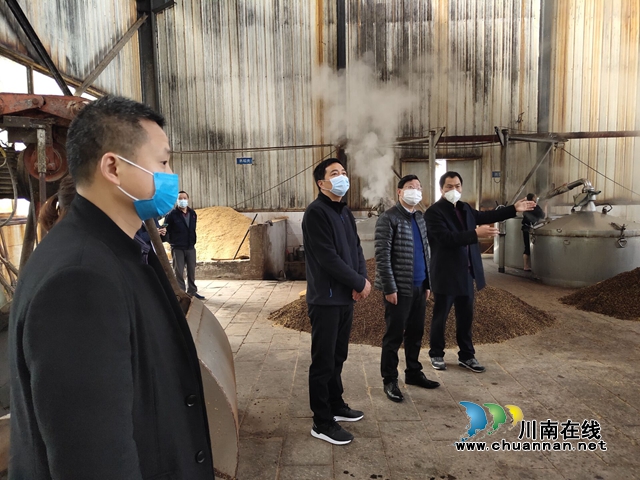 合江县副县长黄智勇率队检查企业疫情防控和安全生产工作