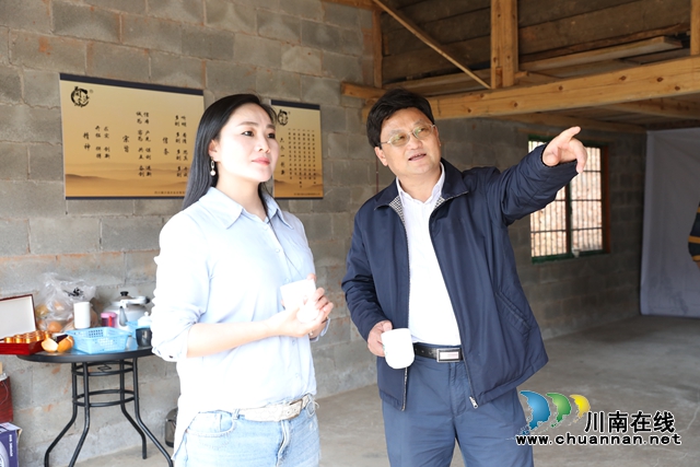 泸州市政协主席田亚东深入委员企业开展微协商(图3) 泸州市政协主席田亚东深入委员企业开展微协商(图3)