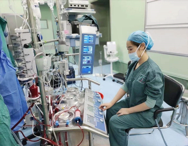 【关注】10小时！心胸外科专家再战极限？(图8)