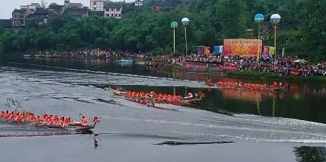 泸州市水上运动项目设备“艇”进泸县九中(图8) 泸州市水上运动项目设备“艇”进泸县九中(图8)