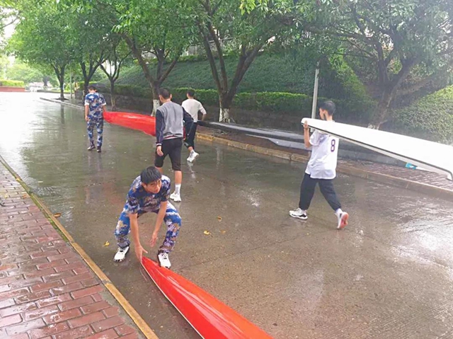 泸州市水上运动项目设备“艇”进泸县九中(图3) 泸州市水上运动项目设备“艇”进泸县九中(图3)