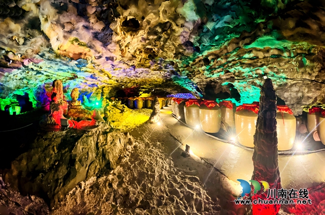 叙永举行“观兴酒·洞藏庄园2020年首届封坛庆典”(图4)