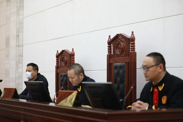 充当新民街黑恶势力“保护伞”，泸州7名辅警获刑！(图1)