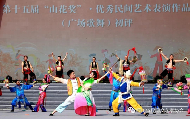 古蔺花灯亮相第十二届中国民间艺术节(图2)