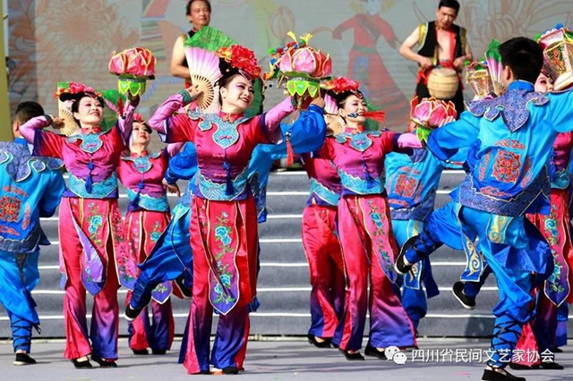 古蔺花灯亮相第十二届中国民间艺术节(图4)