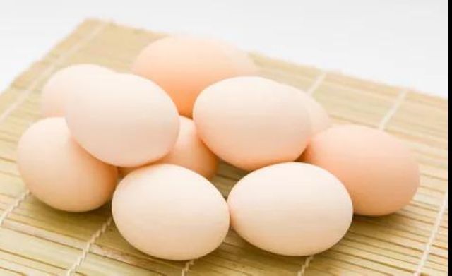 【分享】吃鸡蛋的禁忌，第一条就有很多人中招？(图3)