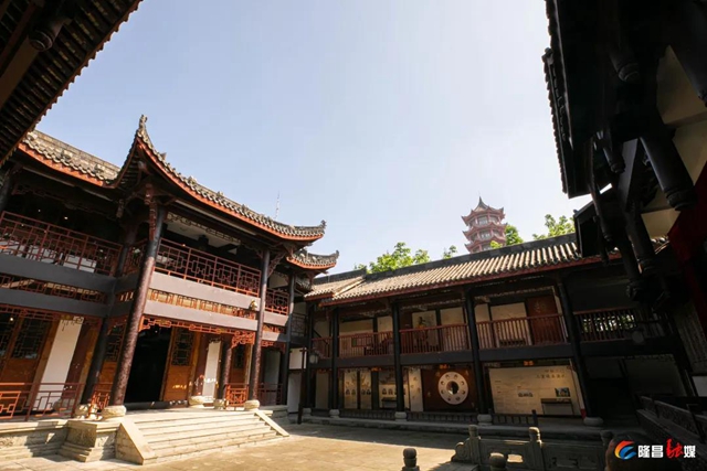 裸眼3D全息投影、体感翻书……隆昌这个文化基地太有科技感了！(图4)