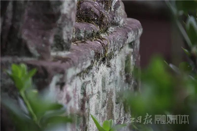 雕刻技艺精湛！内江这里居然藏了一座不一样的百年石牌坊(图8)