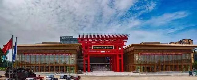 第八届四川国际旅游交易博览会今日开幕，泸州展馆精彩亮相！(图2)