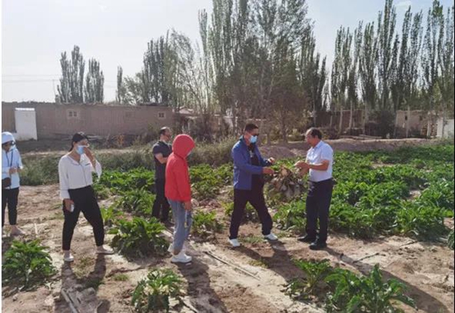永泸工会赴新疆喀什考察建立农民工联络服务站(图2)