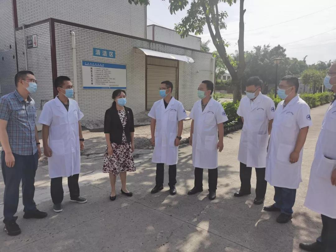 力保感染者“清零” 泸州市人民医院冲锋在前(图2)