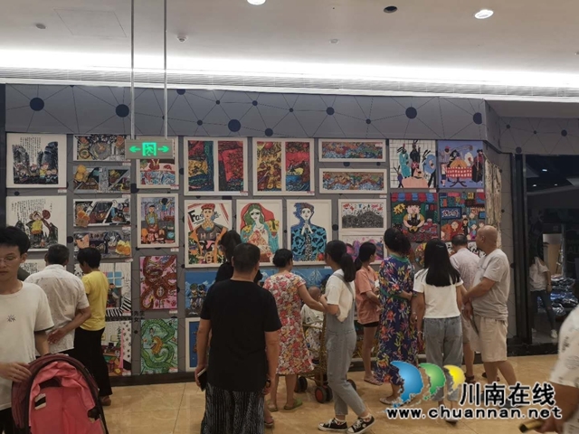 泸州：艺术画展“花式”来袭，开学季要你“好看”