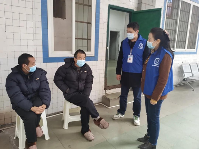 泸州：这一包一物是为他们准备的，遇到了请您打个电话！