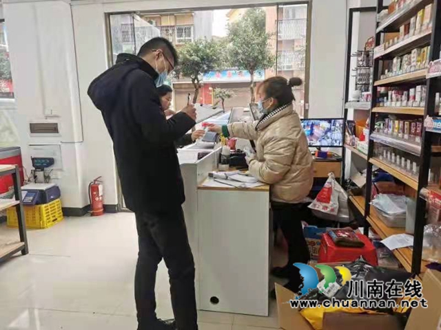 安全生产、疫情防控“两手抓，泸县云龙镇开展重点场所督查工作(图1)