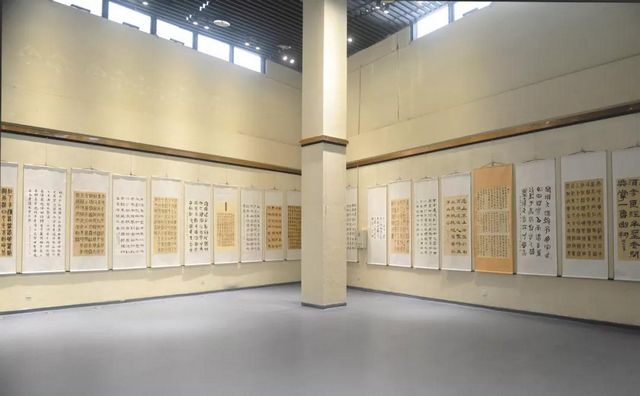 快来看！泸州市文化馆公益培训班学员作品展开展啦(图3)