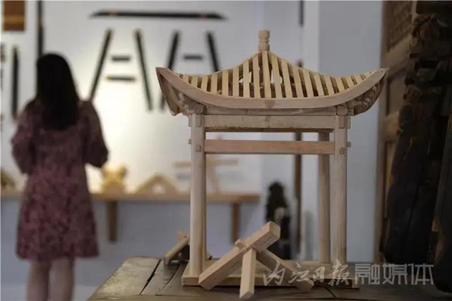 内江非遗瑰宝！玉雕、传统手工榫卯技艺、陶缸传统制作技艺…(图9)