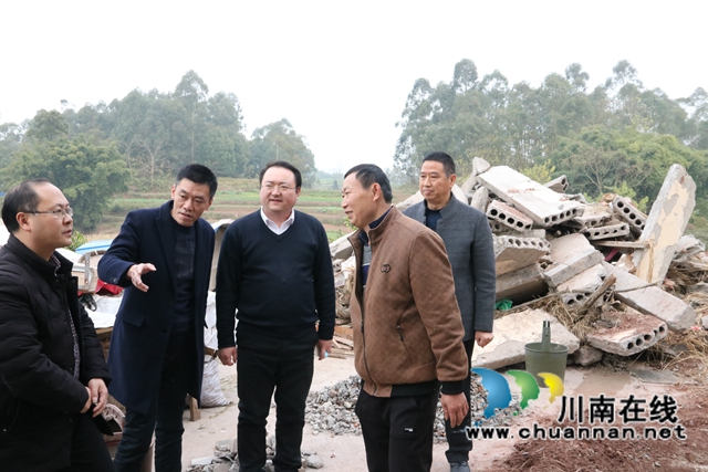 四川省残疾人福利基金会到泸县调研残疾人工作(图1) 四川省残疾人福利基金会到泸县调研残疾人工作(图1)