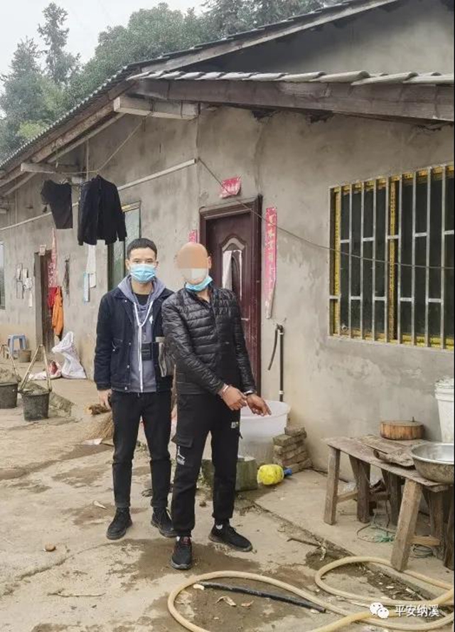 三男子盗窃挖掘机破碎头，纳溪警方抓了四人！(图4)