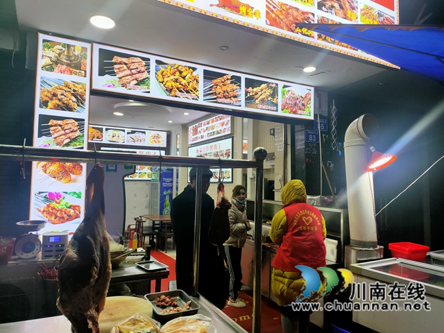 龙马潭区红星街道龙桥子社区多举措打好大气污染防治攻坚战(图1)