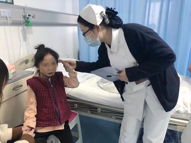 【围观】13岁小孩心脏竟比成人大一半？(图4)