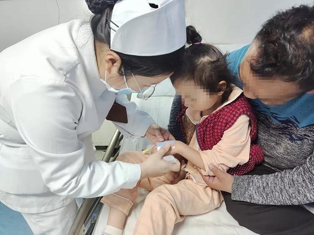 【围观】13岁小孩心脏竟比成人大一半？(图7)