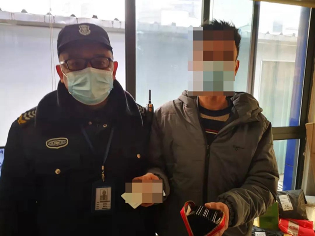 这个医院为啥接二连三收到锦旗？(图9)