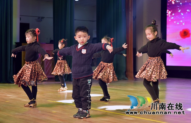 江阳区天骄森林幼儿园举办“国风童韵 贺新年”主题活动(图20)