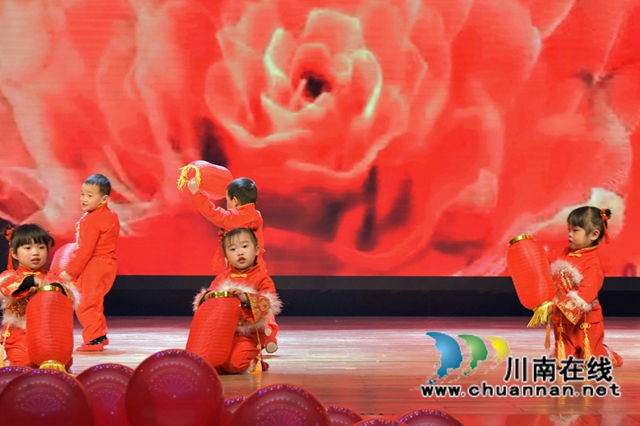 江阳区天骄森林幼儿园举办“国风童韵 贺新年”主题活动(图39)