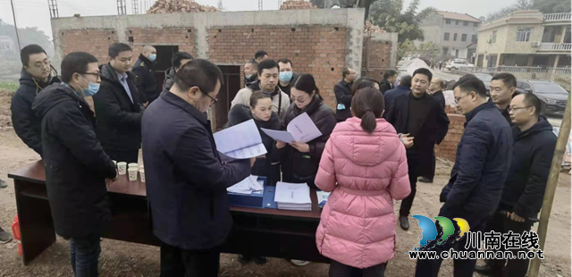 江阳区开展耕地保护工作暨违法用地管控专题调研(图1)