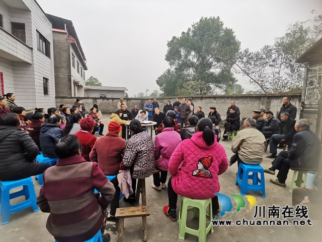 泸县云龙镇：开展全覆盖式宣传，让全会精神“声”入人心(图1)