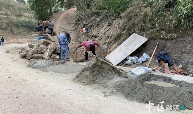 来！“戏”金龟！内江城郊终于有了一个耍水溪谷(图2)