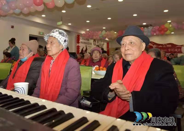 泸州:民歌联唱、笛子独奏……养老院里飞出幸福歌声!(图13) 微信图片_20220117130823.jpg