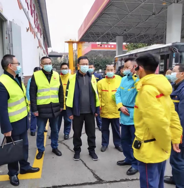 泸州市市场监管局开展春节前走访慰问暨安全大检查活动(图7) 泸州市市场监管局开展春节前走访慰问暨安全大检查活动(图7)