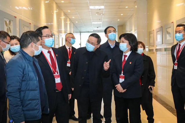 西南医大中医院院长刘建一行到合江分院调研指导(图4)