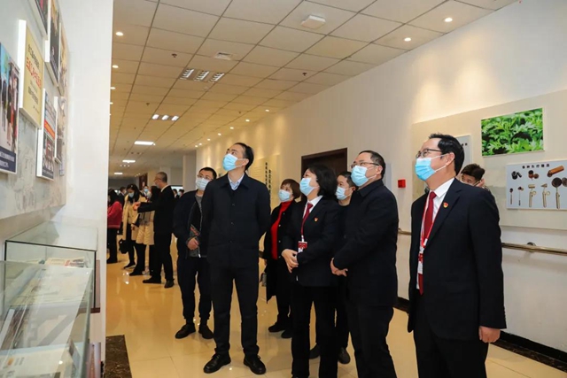 西南医大中医院院长刘建一行到合江分院调研指导(图5)