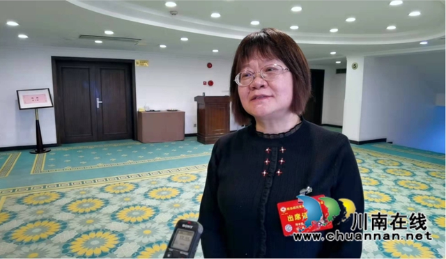 泸州盟员周亚琼发声省两会：完善“双减”配套措施，让父母不再焦虑(图1)