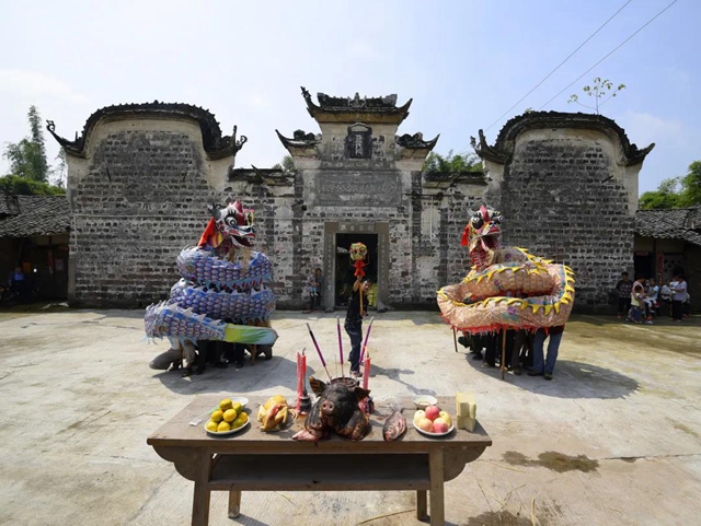 年味泸州丨祥龙腾飞、瑞狮欢跃……舞出“非遗”魅力祥龙腾飞、瑞狮欢跃……舞出“非遗”魅力(图2)