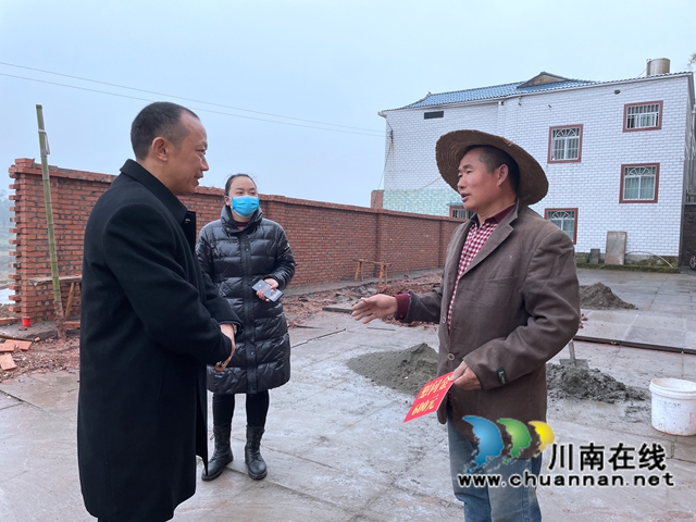 曾一洴到泸县百和镇开展春节节前慰问(图1)