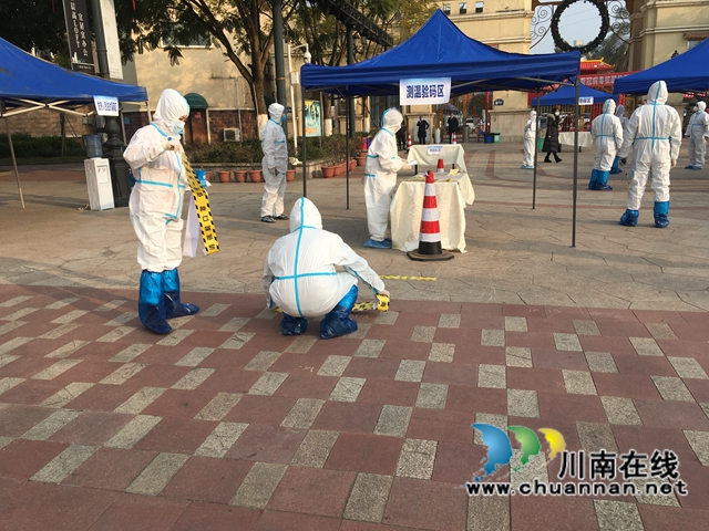 江阳区华阳街道开展重点场所全员核酸检测应急演练(图5) 江阳区华阳街道开展重点场所全员核酸检测应急演练(图5)
