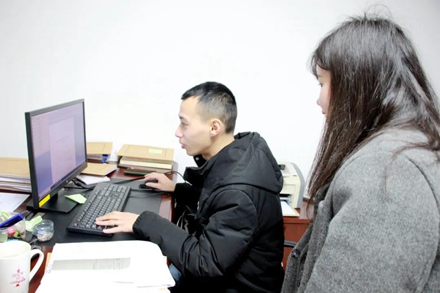 江阳法院技术干警刘昕：在平凡的工作岗位上发光发热(图7)