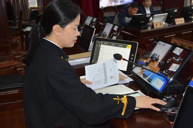 江阳法院技术干警刘昕：在平凡的工作岗位上发光发热(图9)