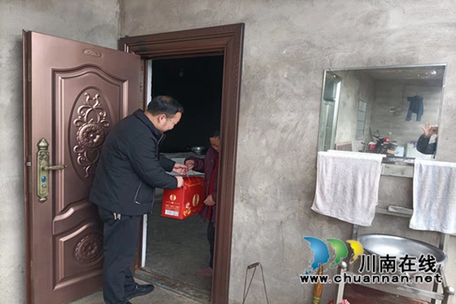 合江县司法局开展春节前走访慰问贫困户活动(图1)