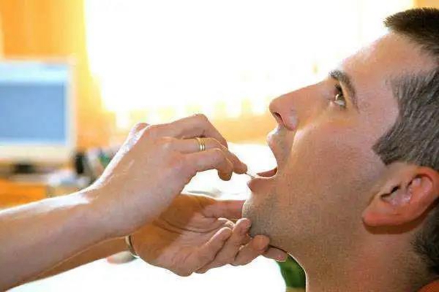 【当心】一周瘦5斤,原来是甲状腺出问题了?(图4) 【当心】一周瘦5斤,原来是甲状腺出问题了?(图4)