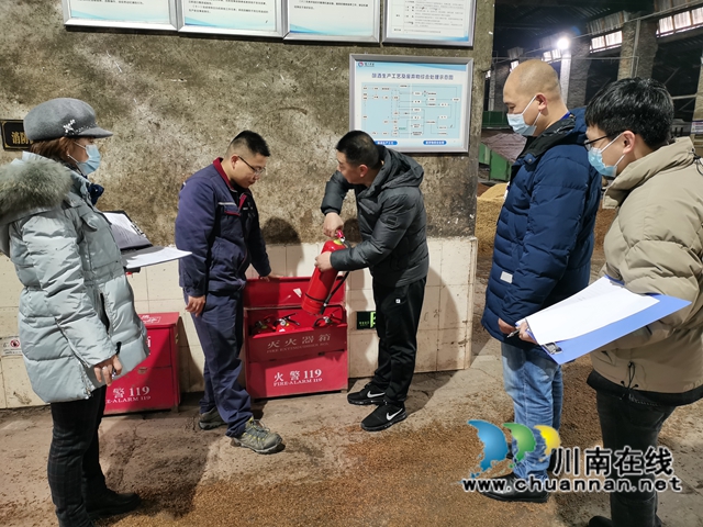 龙马潭区小市街道下大街社区：联合开展文物古建筑消防安全检查(图3)