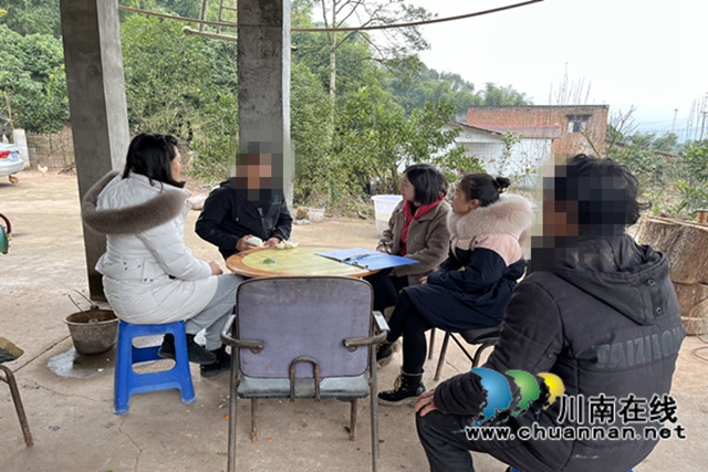 合江县真龙司法所开展社区矫正对象走访活动(图1)