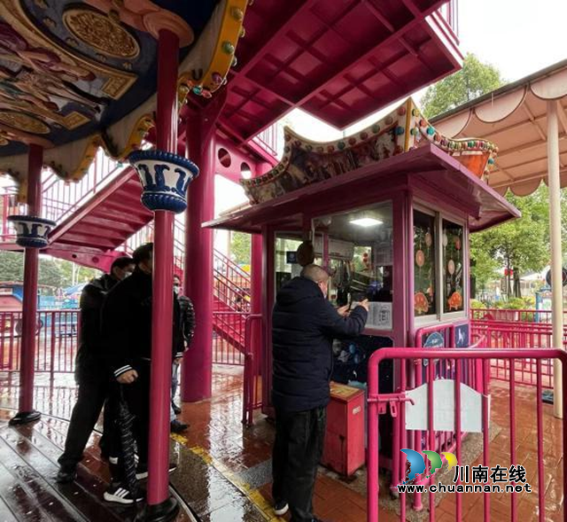 江阳区华阳综合行政执法队:开展特种设备检查,把好节前“安全关”(图1) 江阳区华阳综合行政执法队:开展特种设备检查,把好节前“安全关”(图1)