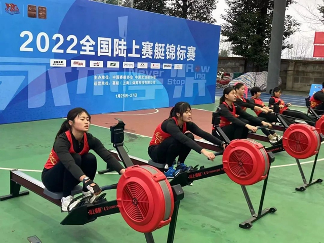 泸县九中水上项目代表队在2022年全国陆上赛艇锦标赛中获奖